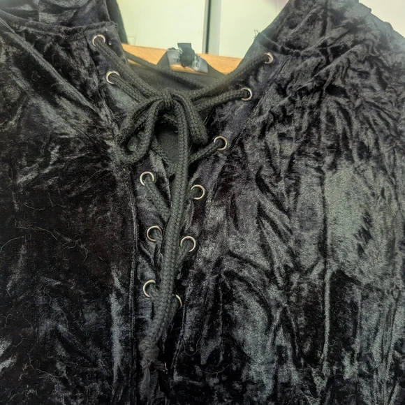 Banned Apparel Black Velvet Lace-Up Top - Picture 2 of 4